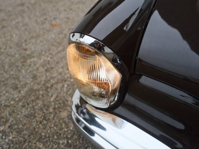 Mercedes-Benz 280 SE