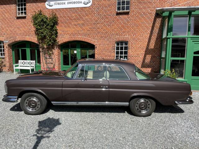 Image 1/20 de Mercedes-Benz 280 SE 3,5 (1971)