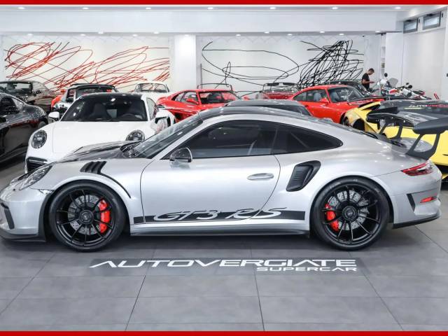 Porsche 911 GT3 RS Weissach