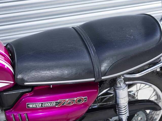 Suzuki GT 750