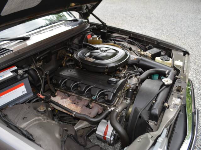 Mercedes-Benz 230 CE