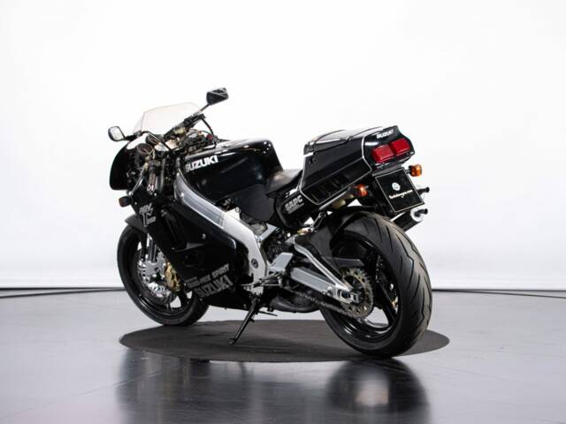Suzuki RGV 250 Gamma