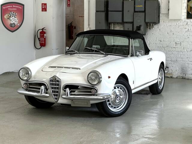 Alfa Romeo Giulia 1600 Spider Veloce