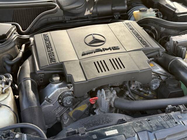 Mercedes-Benz E 50 AMG