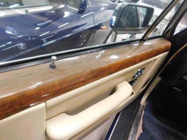 Rolls-Royce Silver Spirit