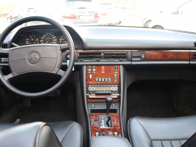 Mercedes-Benz 500 SEL
