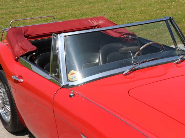 Austin-Healey 3000 Mk III (BJ8)