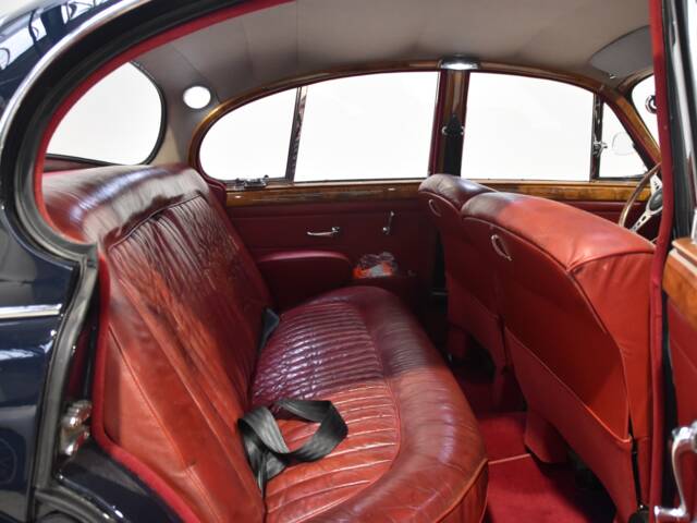 Jaguar Mk II 3.8