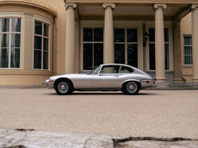 Jaguar E-Type V12 (2+2)