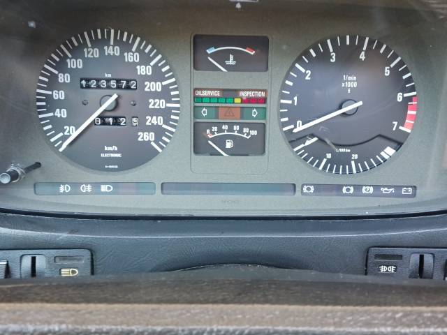 BMW 745i