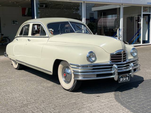Packard Deluxe Eight Club Sedan