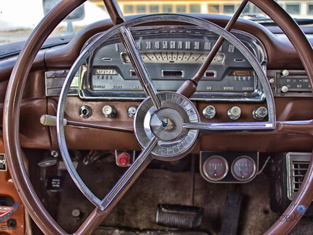 Ford Fairlane 500