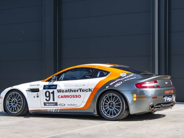 Aston Martin V8 Vantage