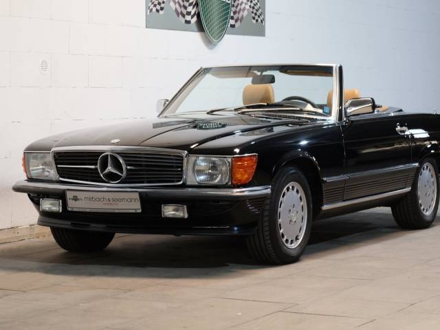 Bild 1/19 von Mercedes-Benz 560 SL (1988)