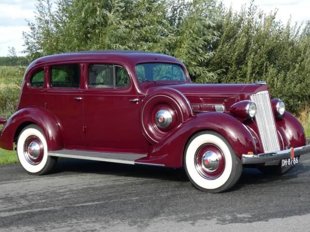 Packard eight