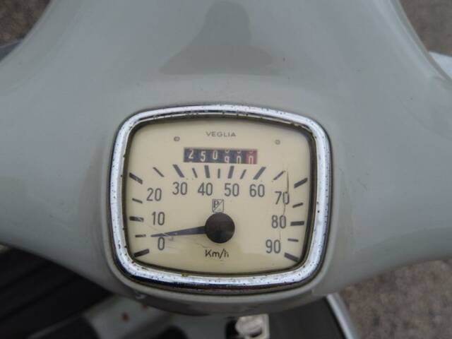 Piaggio Vespa 125