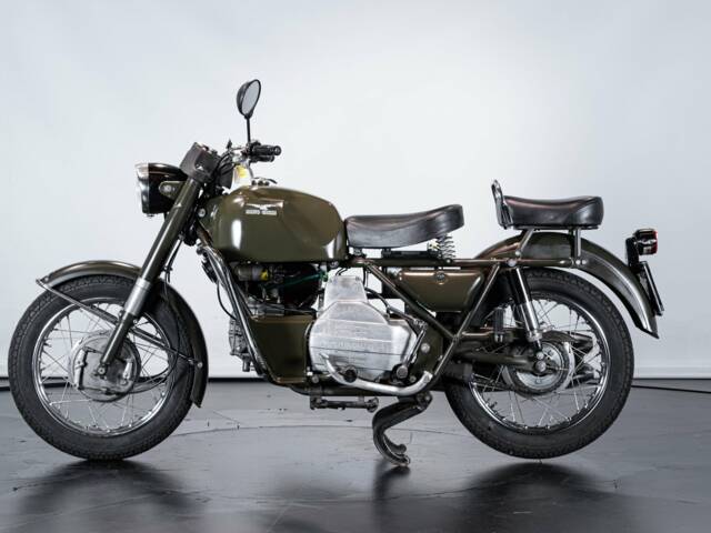 Image 1/50 of Moto Guzzi DUMMY (1976)