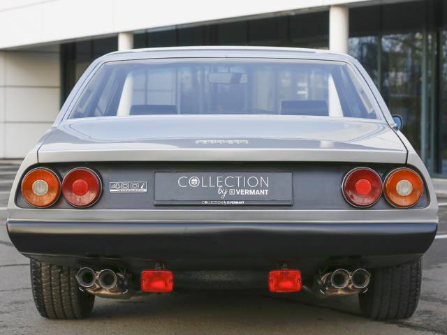 Ferrari 400i