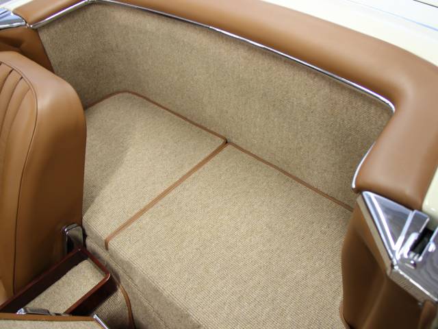Mercedes-Benz 230 SL