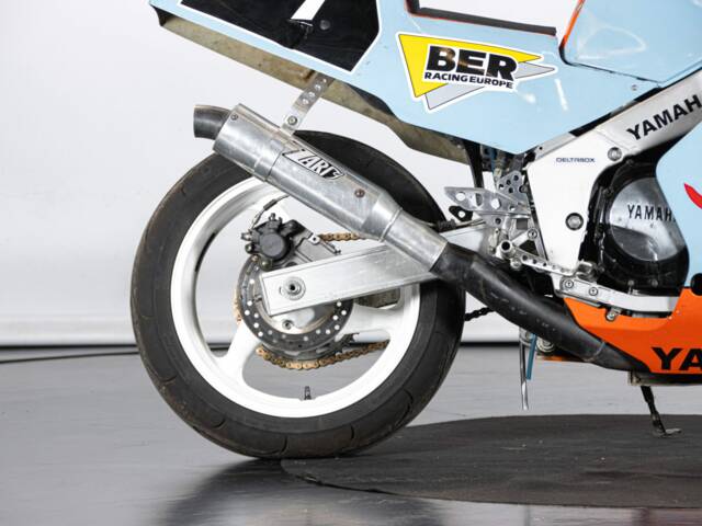Yamaha FZR 1000 Genesis