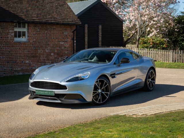 Aston Martin Vanquish