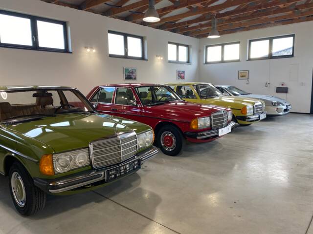 Mercedes-Benz 300 D