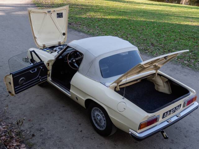 Alfa Romeo 2000 Spider Veloce