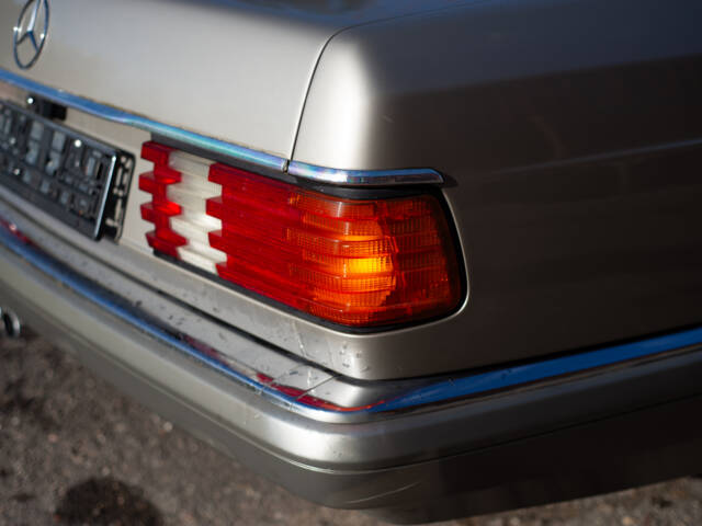 Mercedes-Benz 560 SEC