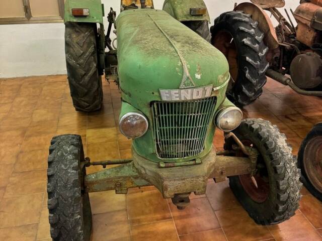 Bild 1/4 von Fendt Farmer 2 (1957)
