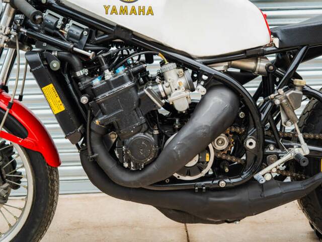 Yamaha TZ 750