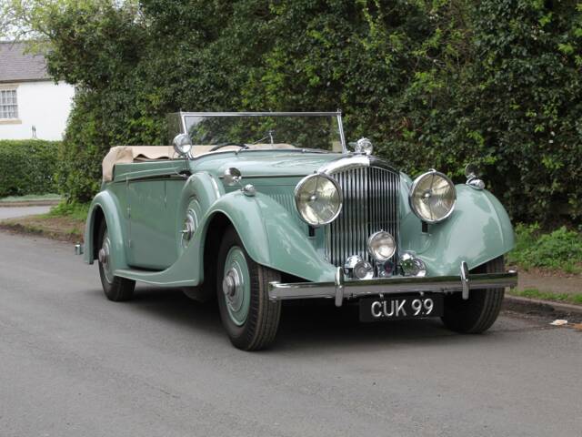Image 1/17 of Bentley 4 1&#x2F;2 Litre (1939)