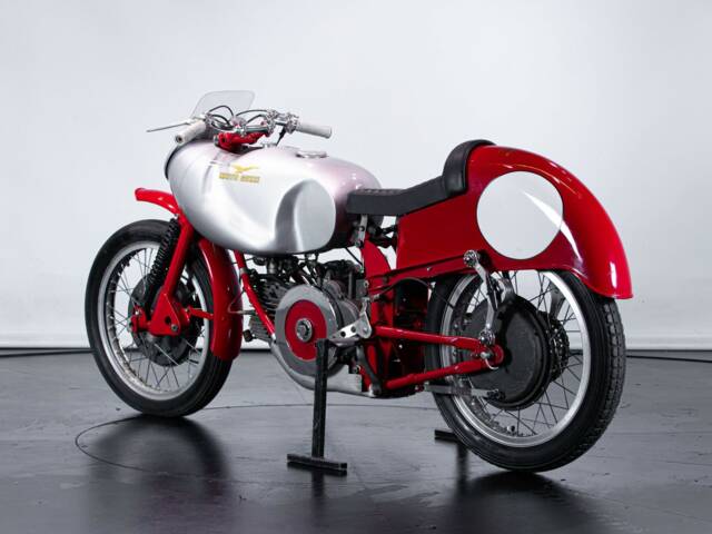 Moto Guzzi Gambalunga 500 Replica