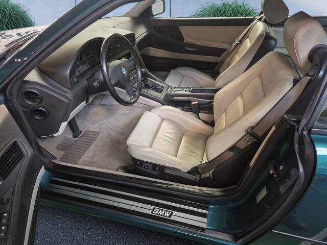BMW 850i