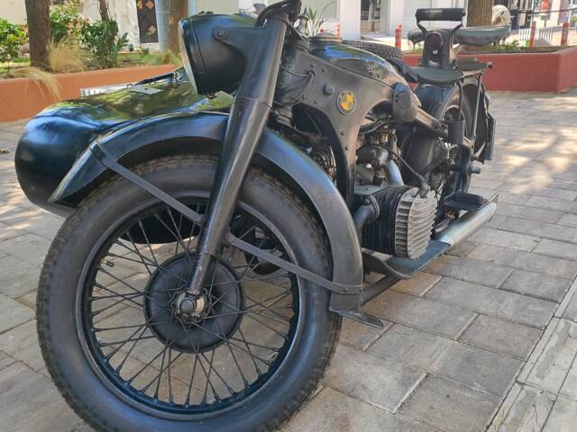 BMW R 12
