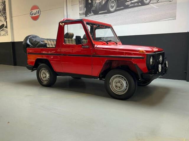 Mercedes-Benz 230 GE (SWB)