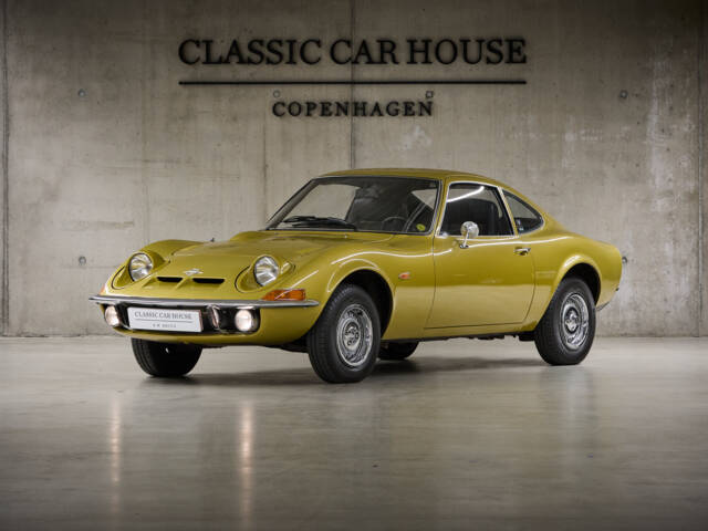 Immagine 1/89 di Opel GT 1900 (1972)