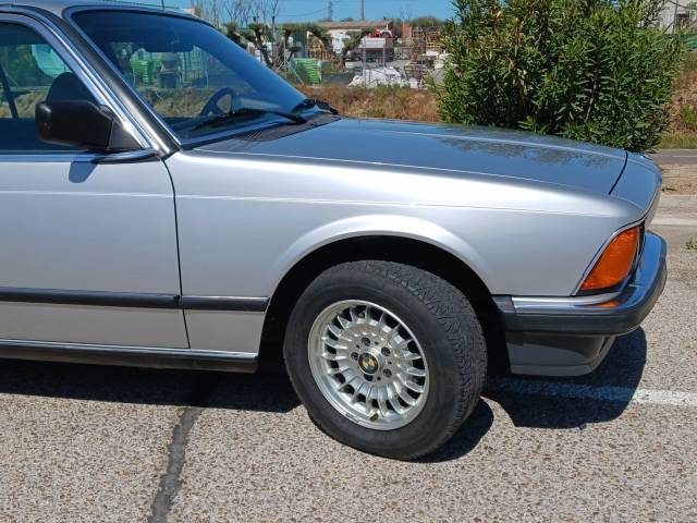 BMW 745i