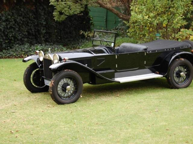https://cdn.classic-trader.com/I/images/640_480/vehicle_ad_standard_image_9a5e372db6c09e04f0c1210b82ef804e.jpg