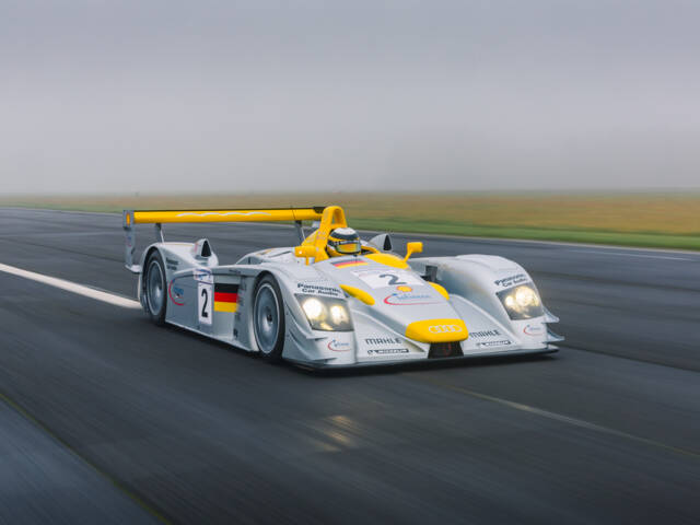 Image 1/22 de Audi R8 LMP900 (2001)