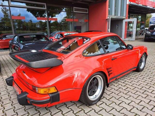 Porsche 911 Turbo 3.3
