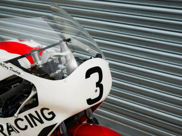 Yamaha TZ 750