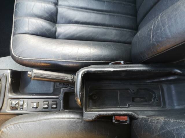 Lancia Thema 8.32