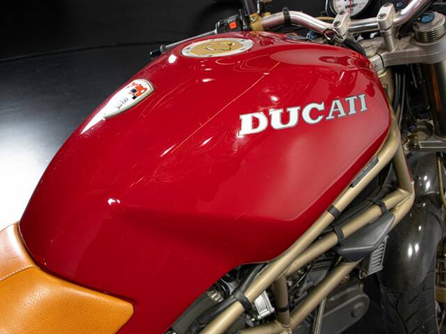 Ducati Monster 900