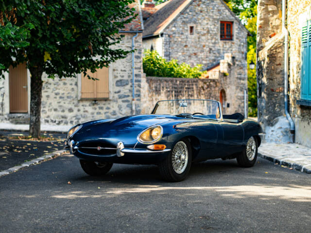 Image 1/15 of Jaguar E-Type 3.8 Flat Floor (1962)