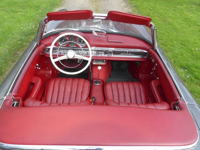 Mercedes-Benz 300 SL Roadster