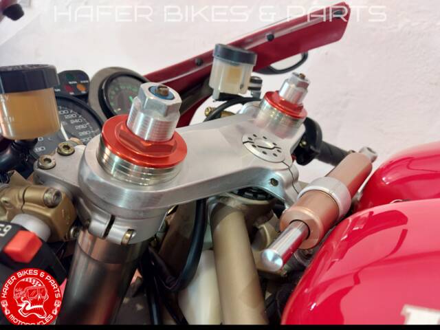 Ducati 916
