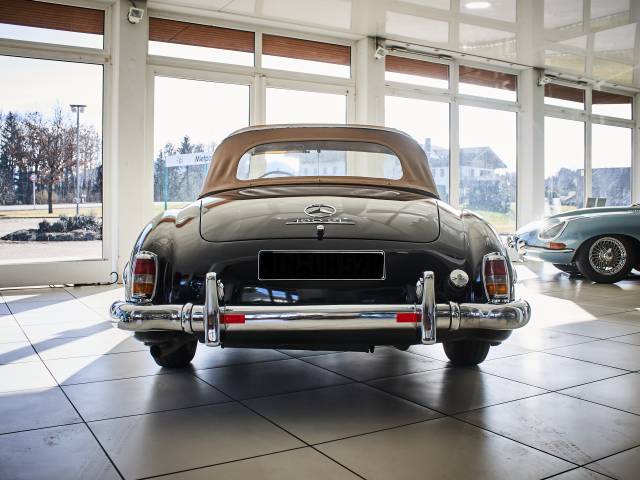 Mercedes-Benz 190 SL