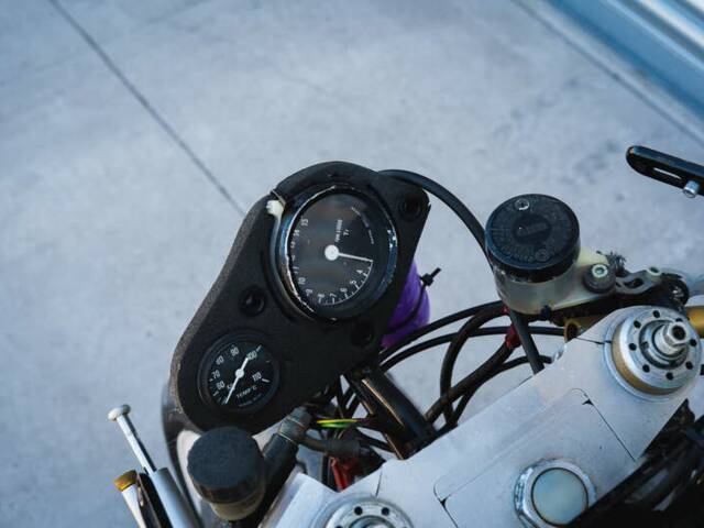 Honda VFR 750R RC 30