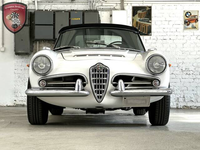 Alfa Romeo Giulia 1600 Spider Veloce