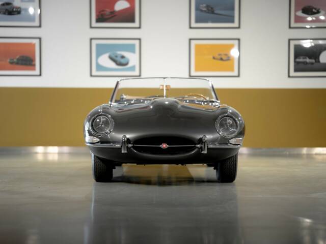 Jaguar E-Type 3.8 Flat Floor